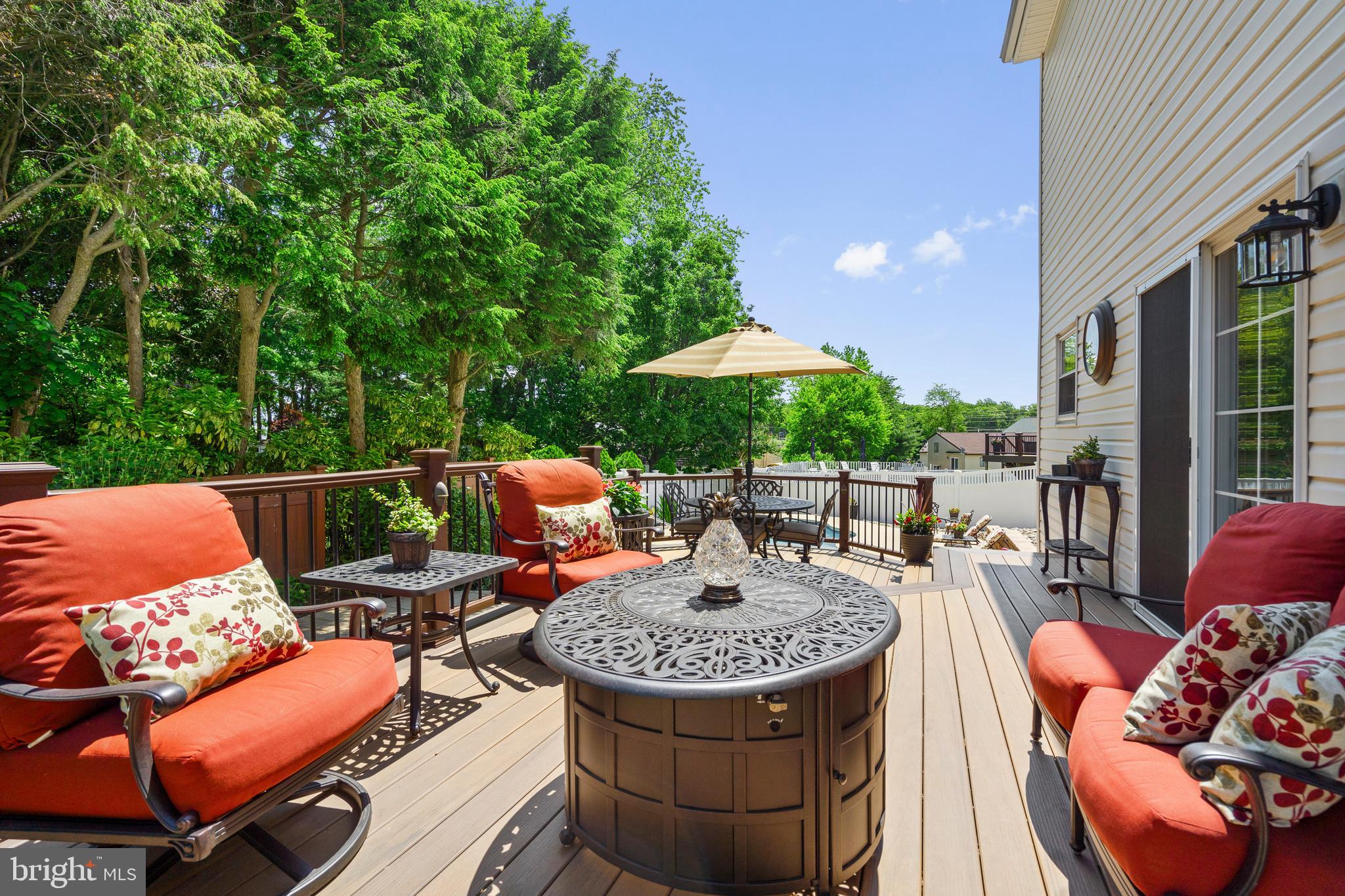 1214 ANNA DRIVE