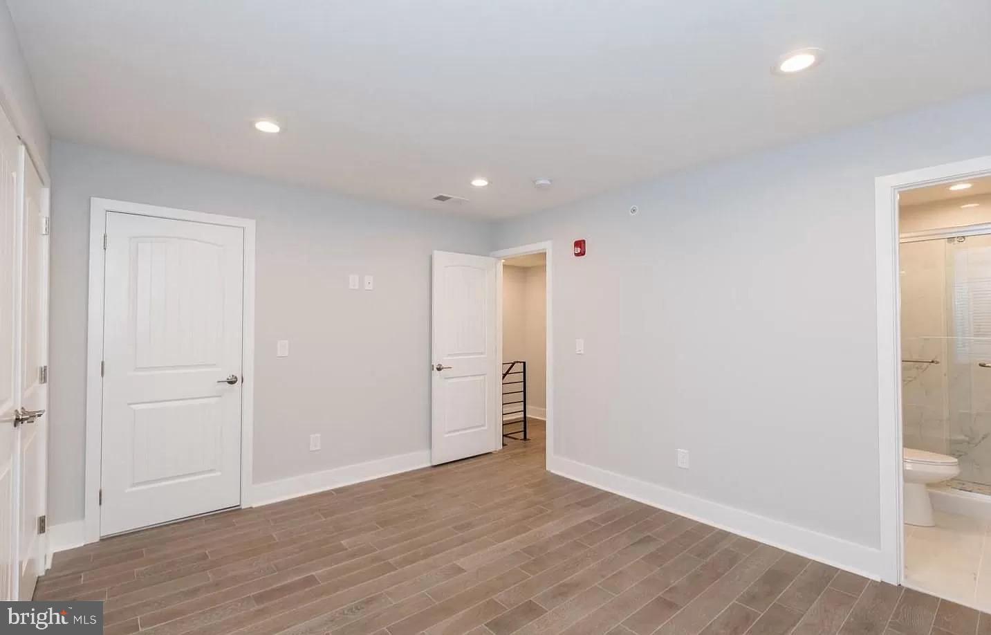 2564 FRANKFORD AVENUE 3F