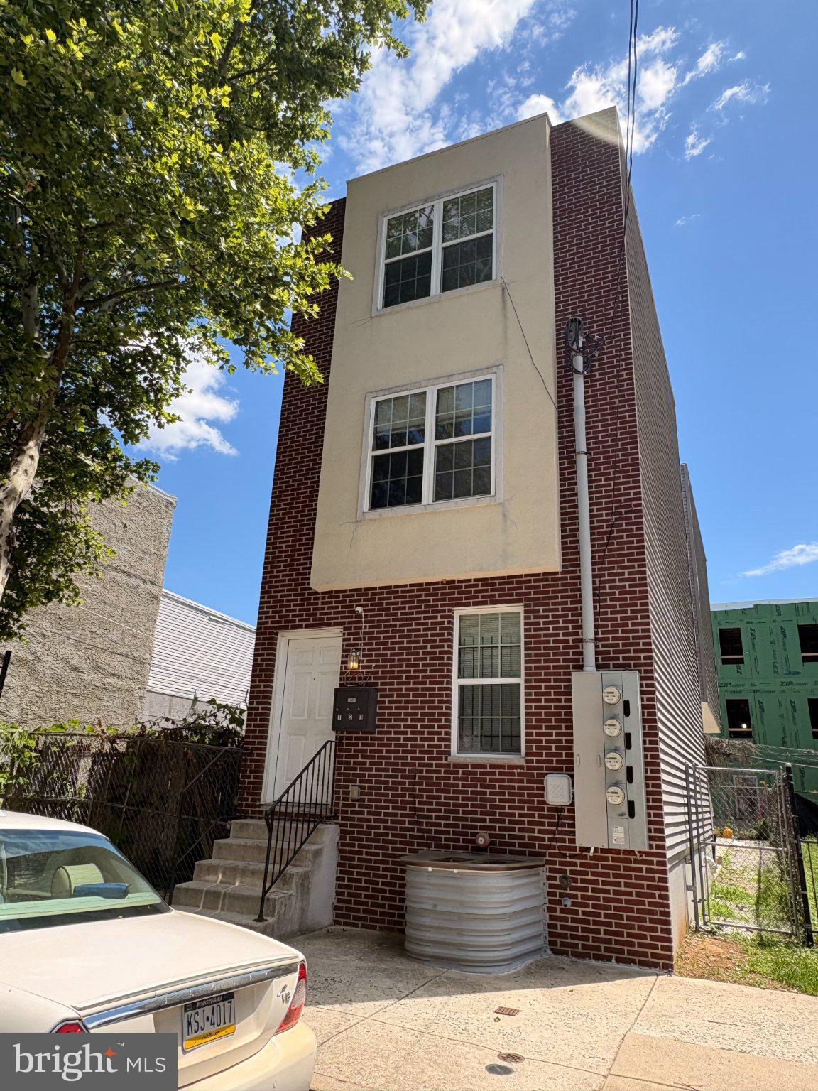 1407 N BOUVIER STREET 1