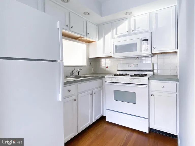 1701 SPRUCE STREET 03 4R