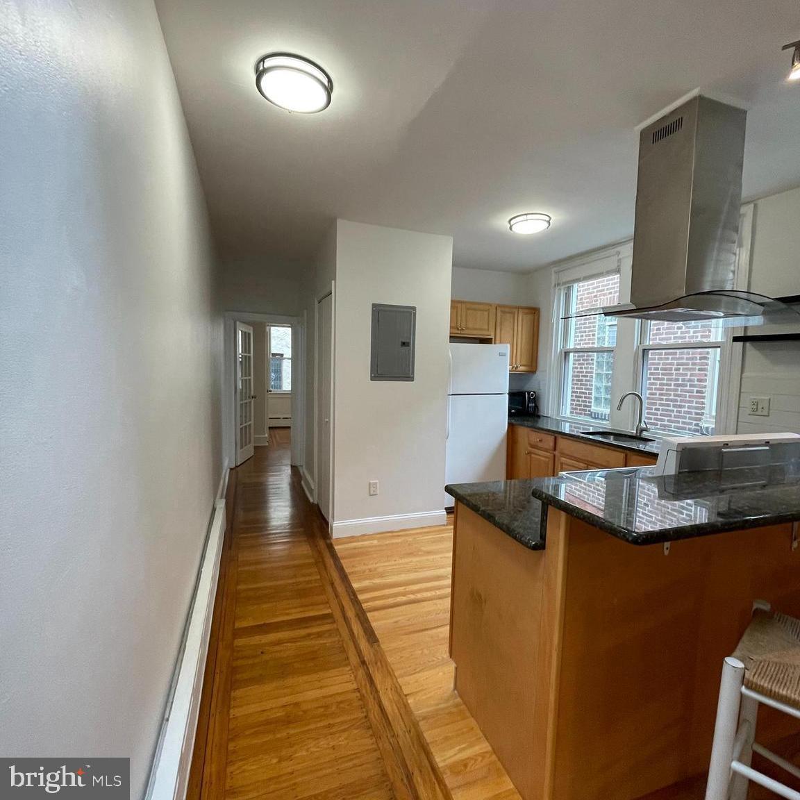 641 BAINBRIDGE STREET UNIT B