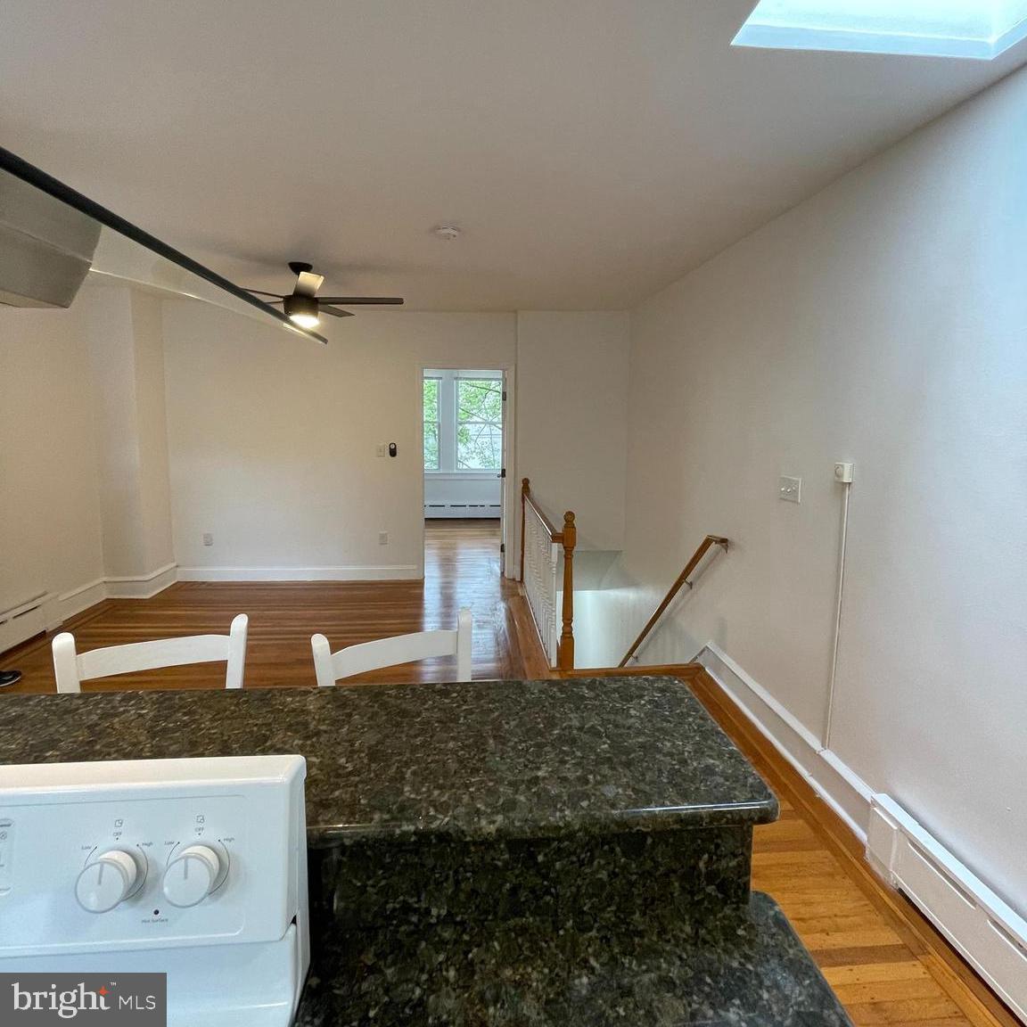 641 BAINBRIDGE STREET UNIT B