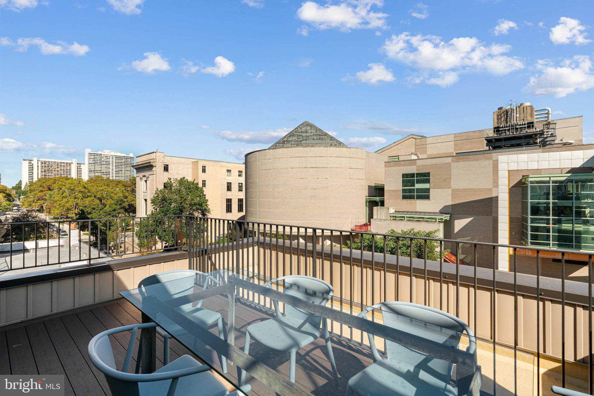 212 N 21ST STREET 1