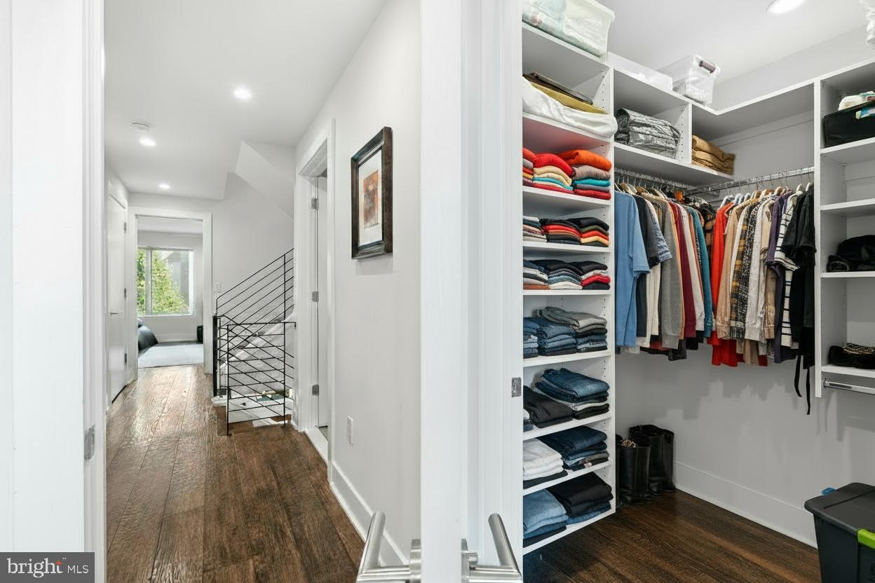 212 N 21ST STREET 1