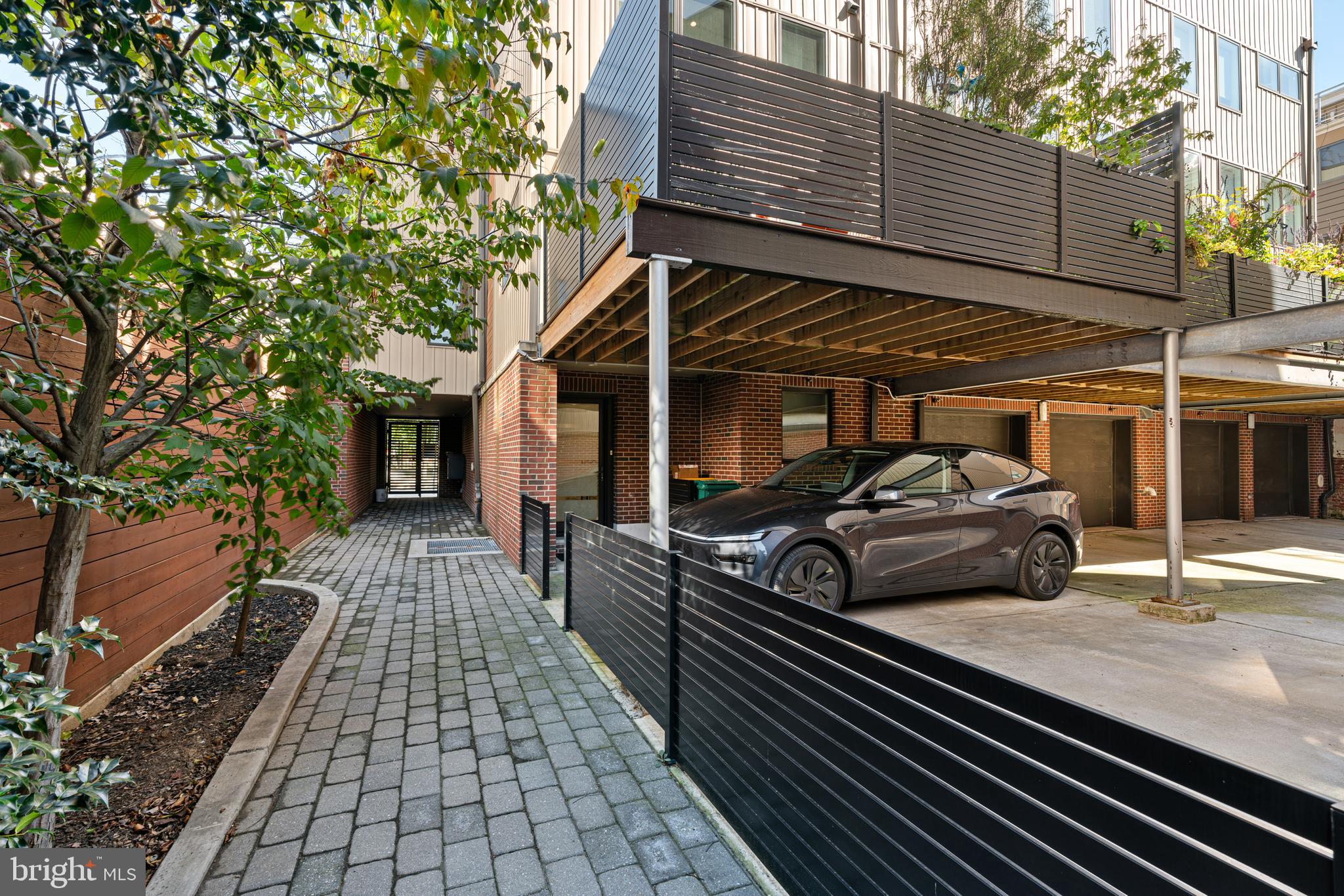 212 N 21ST STREET 1