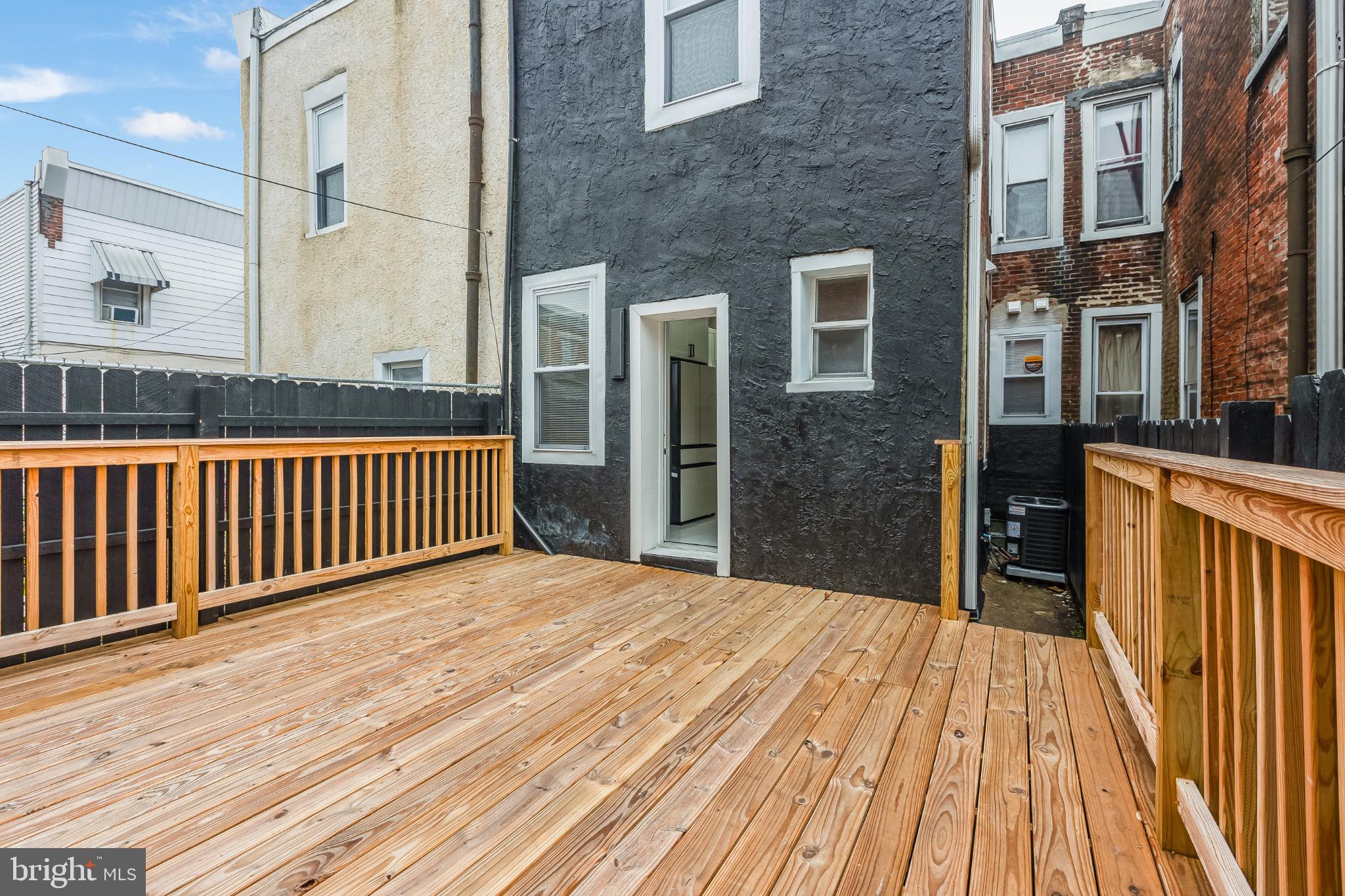 5239 ARCH STREET