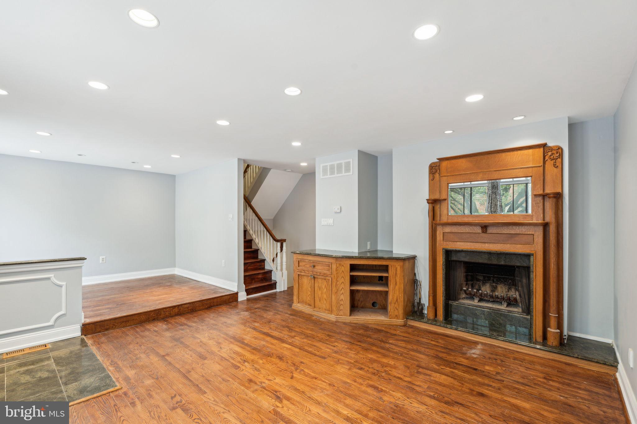 2028 ARCH STREET