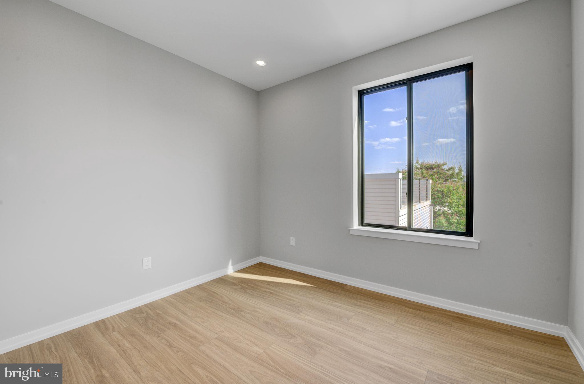 1205 S 15TH STREET 4C