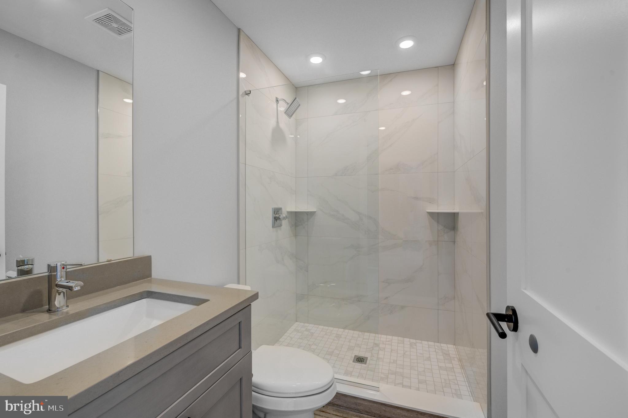 1205 S 15TH STREET 4C