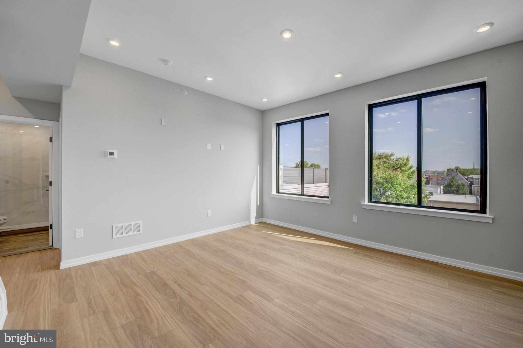 1205 S 15TH STREET 4C