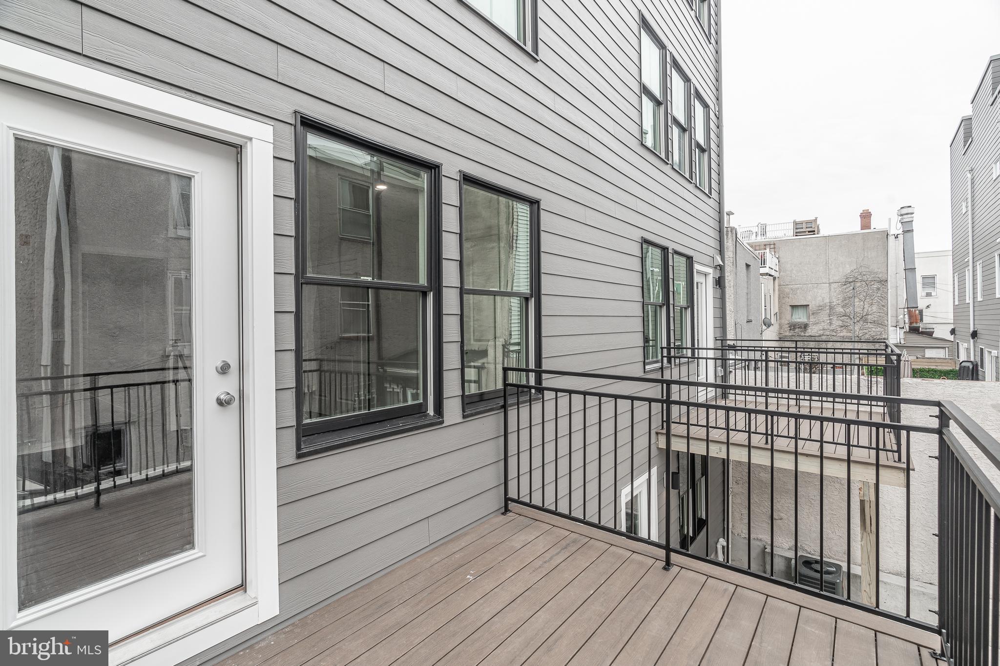 752 S 8TH STREET 2