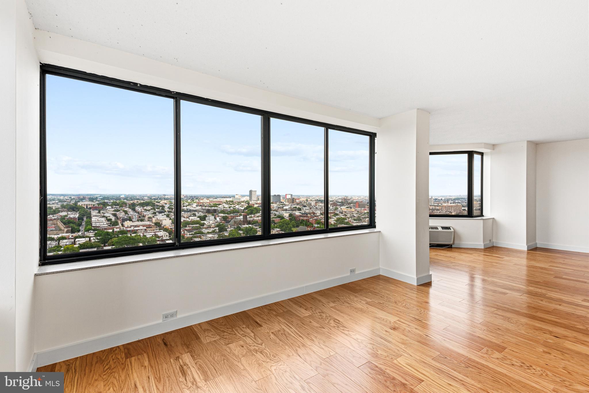 2001 HAMILTON STREET 00 P501