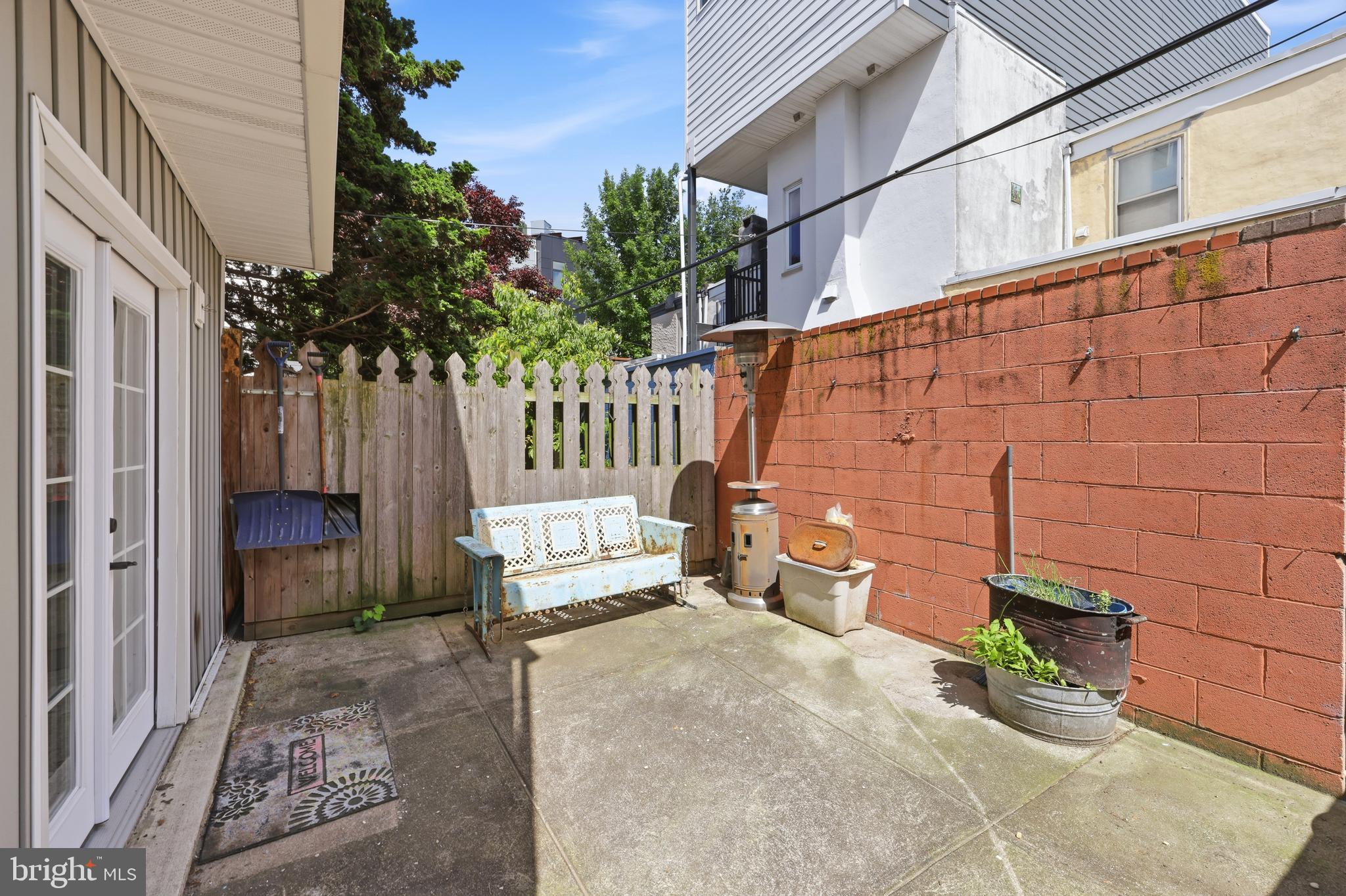 2245 PEMBERTON STREET