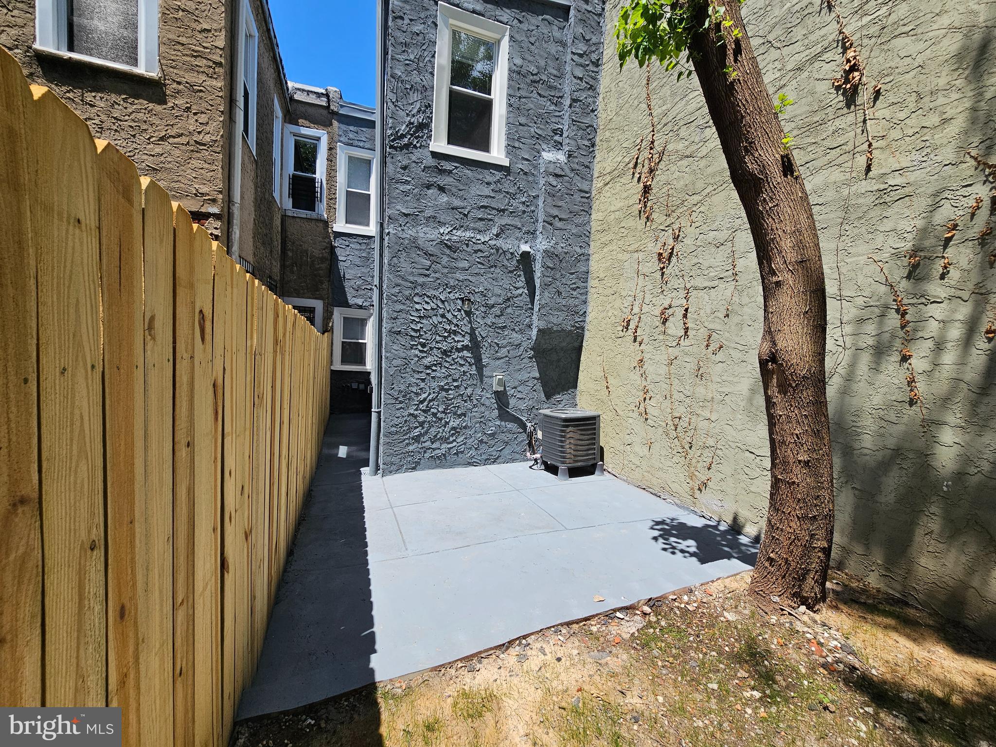 1835 N GRATZ STREET
