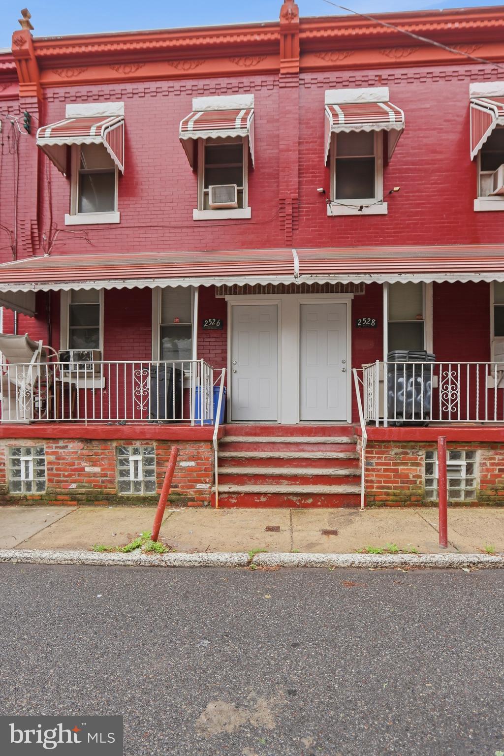 2528 W SERGEANT STREET