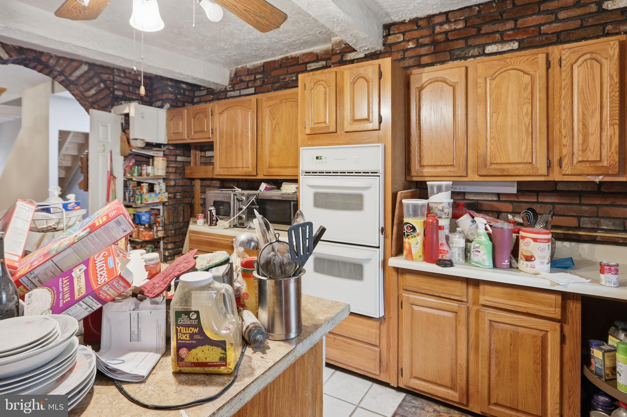 2528 W SERGEANT STREET