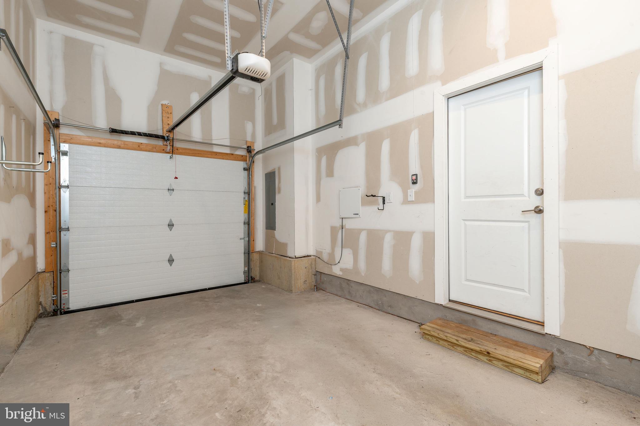 165 E ALLEN STREET 12