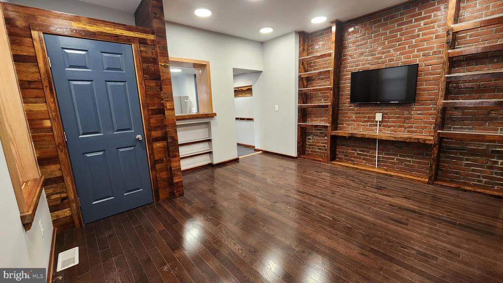 1912 S 19TH STREET 2