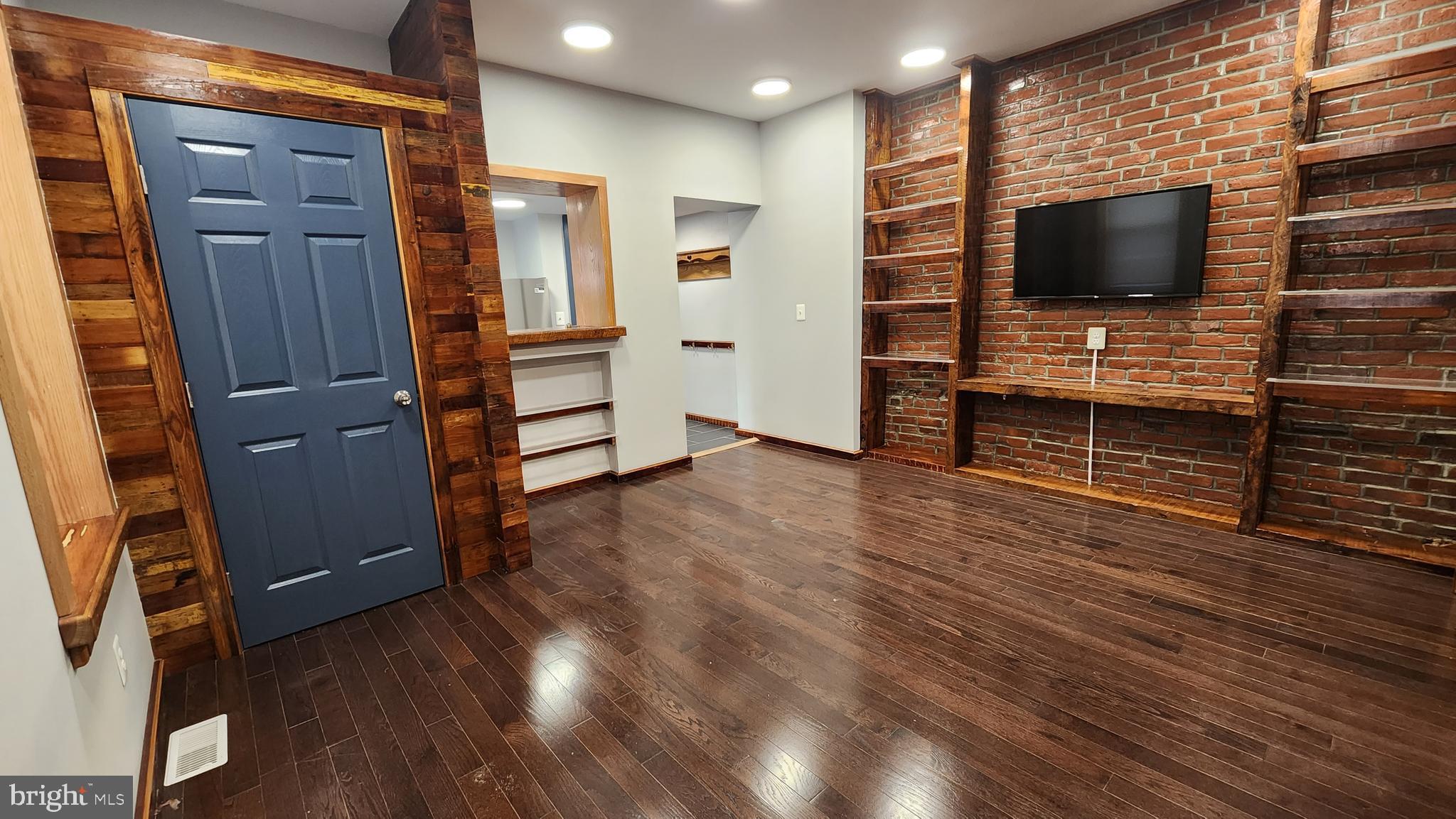 1912 S 19TH STREET 2