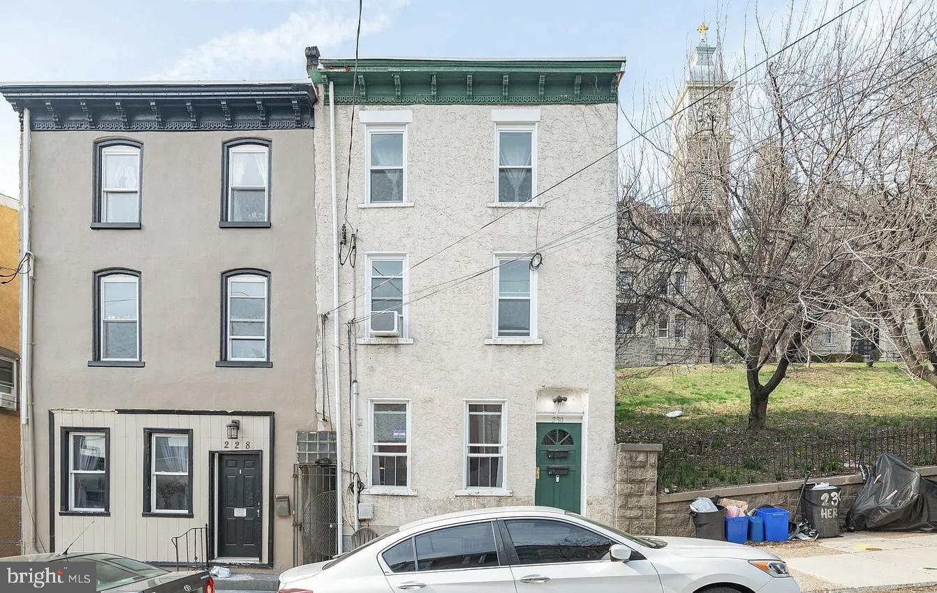 230 HERMITAGE STREET