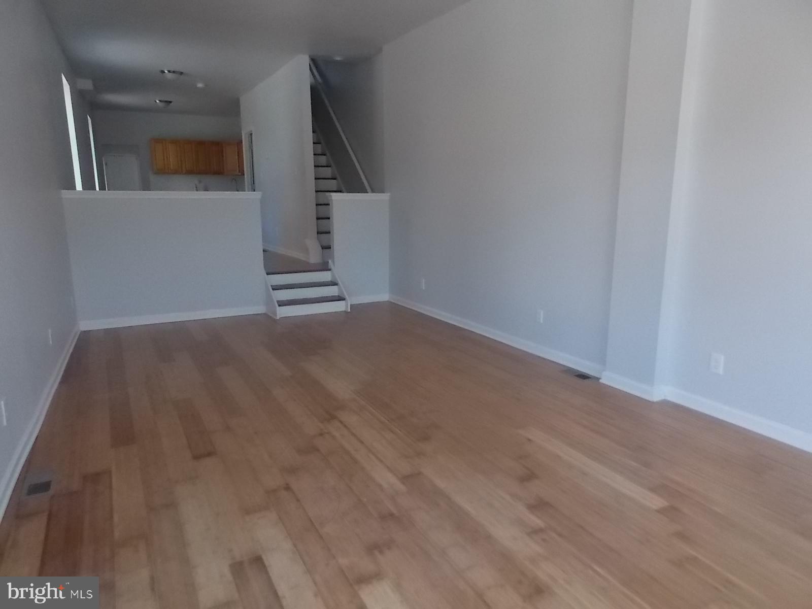 4200 W THOMPSON STREET