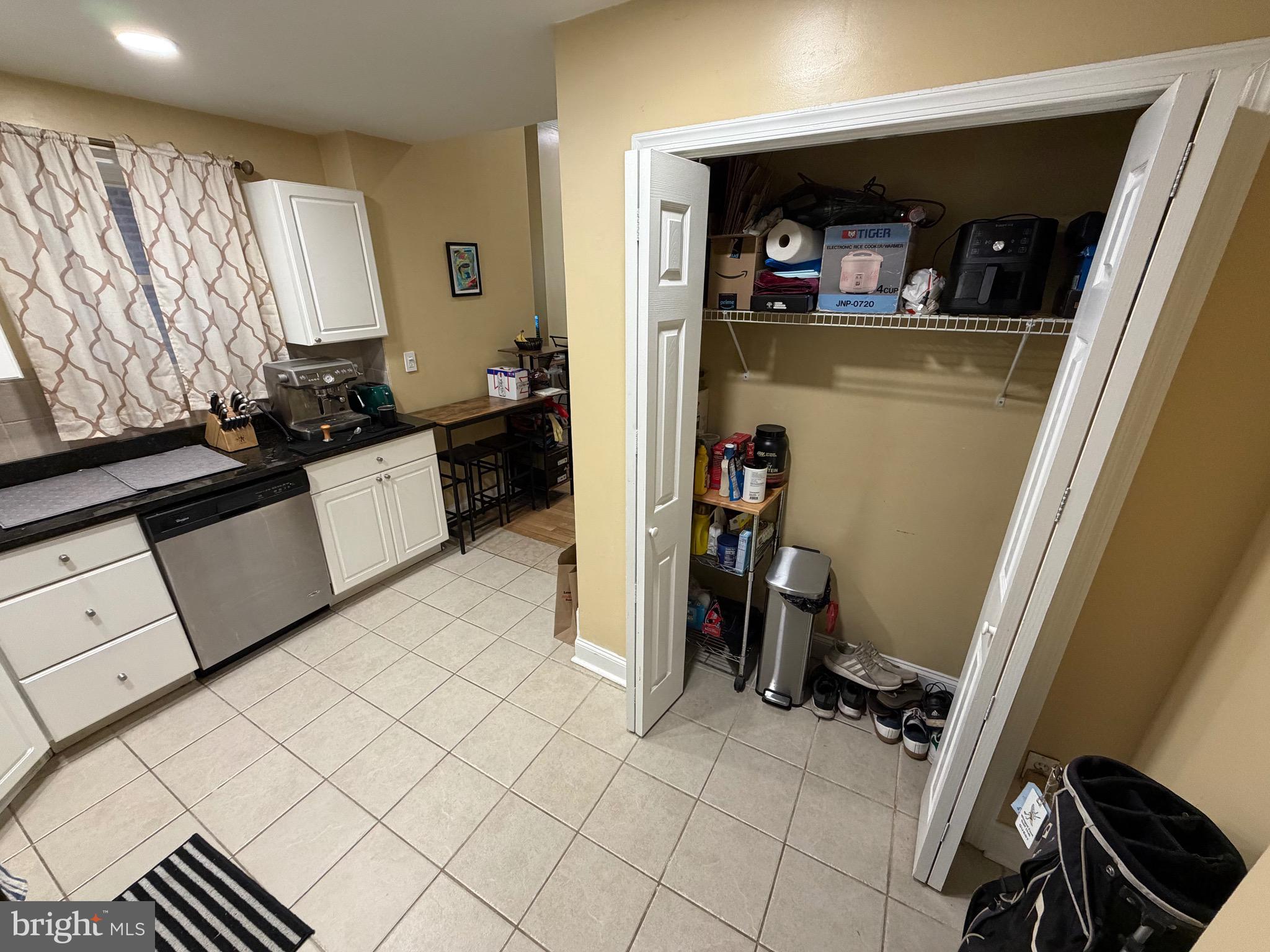 1504 MOUNT VERNON STREET 1