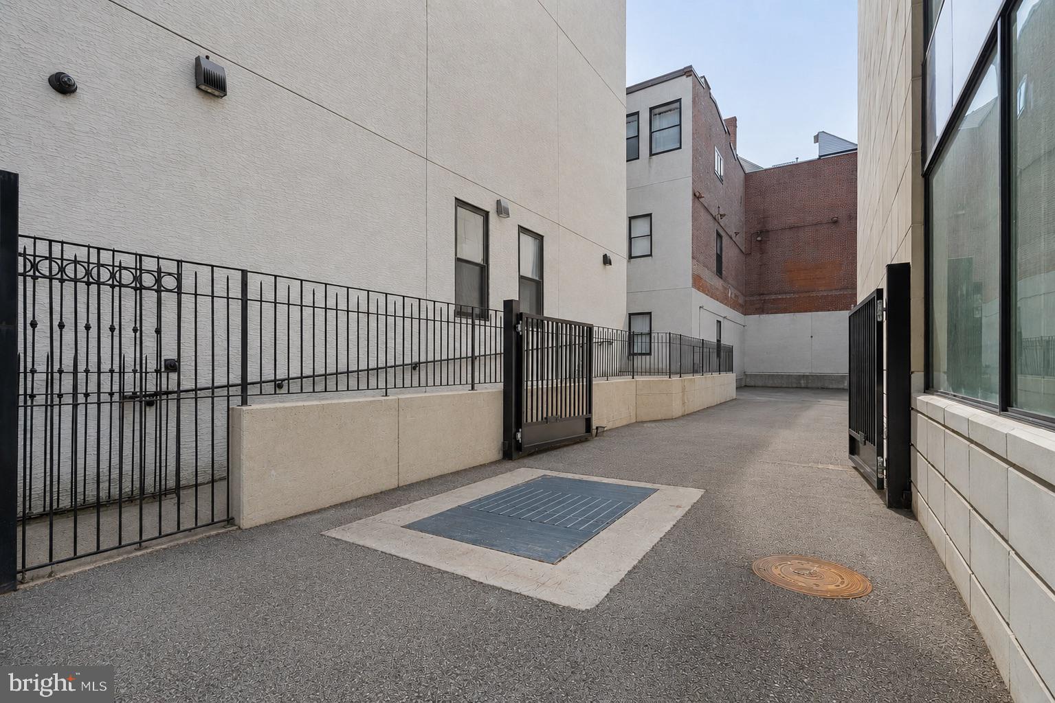 218 S 3RD STREET