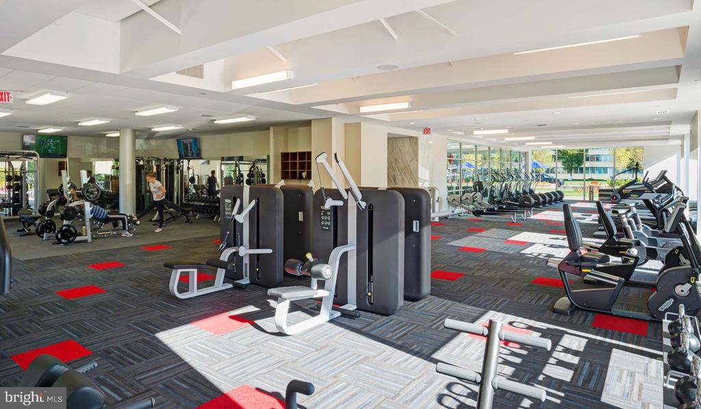 2200 BENJAMIN FRANKLIN PARKWAY N1902