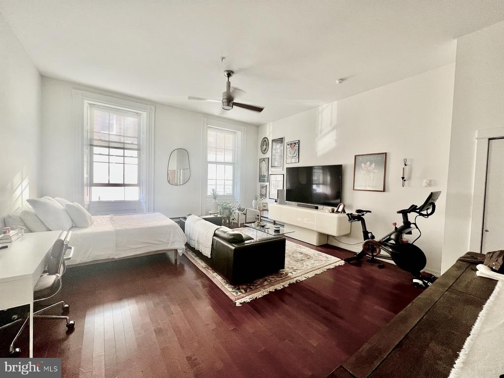 1300 SPRUCE STREET 2B