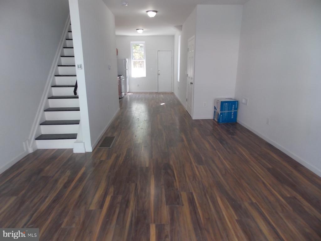 919 N ST BERNARD STREET 00