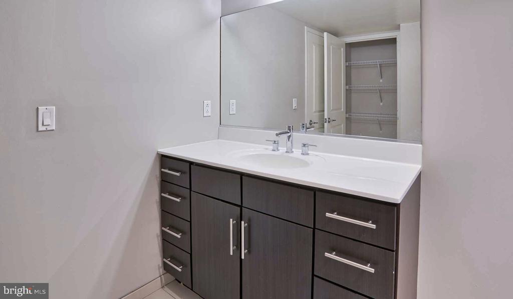 1815 JOHN F KENNEDY BOULEVARD 515