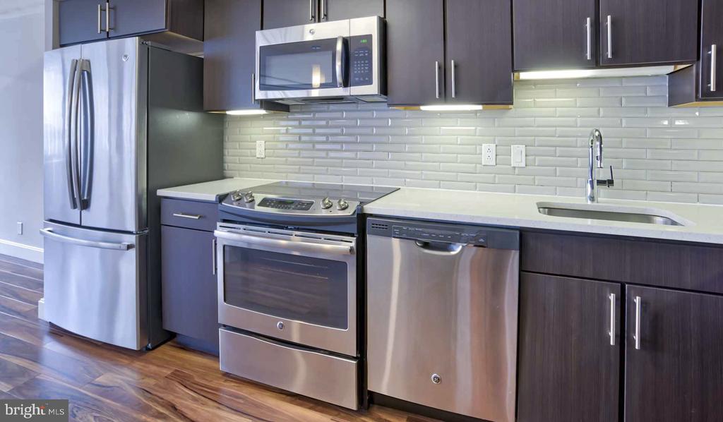 1815 JOHN F KENNEDY BOULEVARD 515