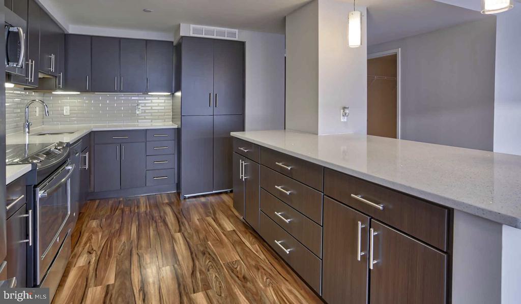 1815 JOHN F KENNEDY BOULEVARD 515