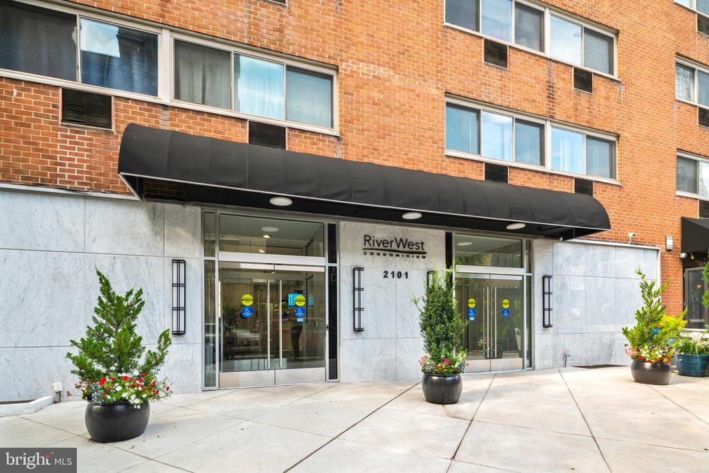 2101 CHESTNUT STREET 1008