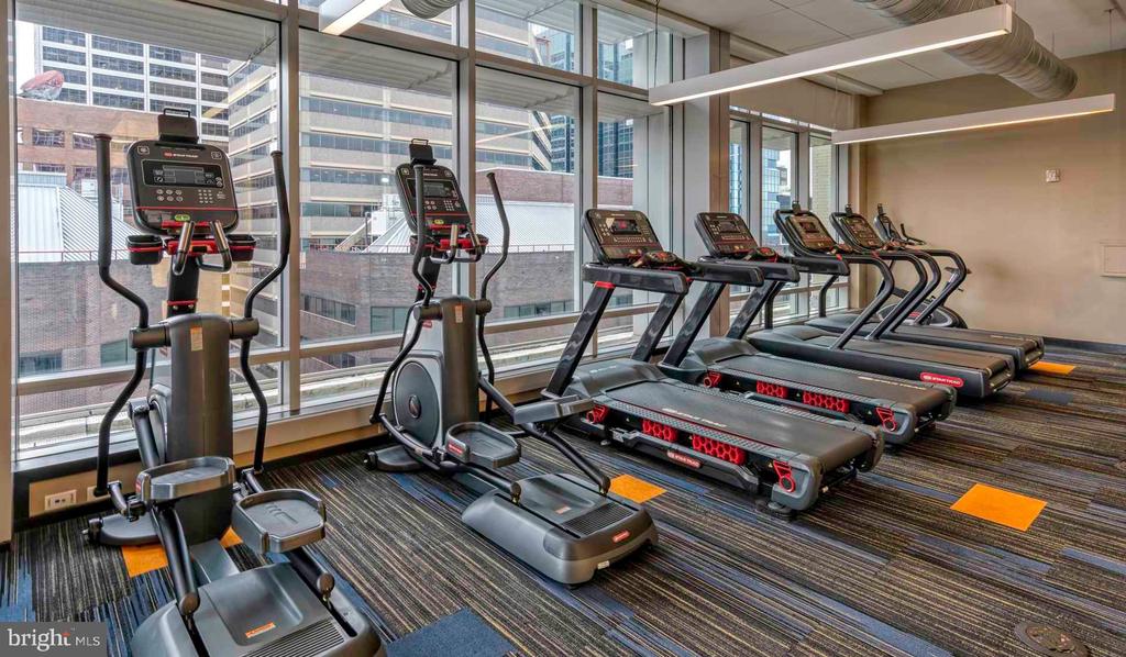1815 JOHN F KENNEDY BOULEVARD Unit: 933