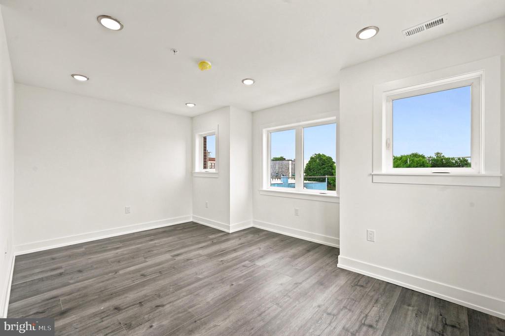 1514 S 22ND STREET Unit: 3