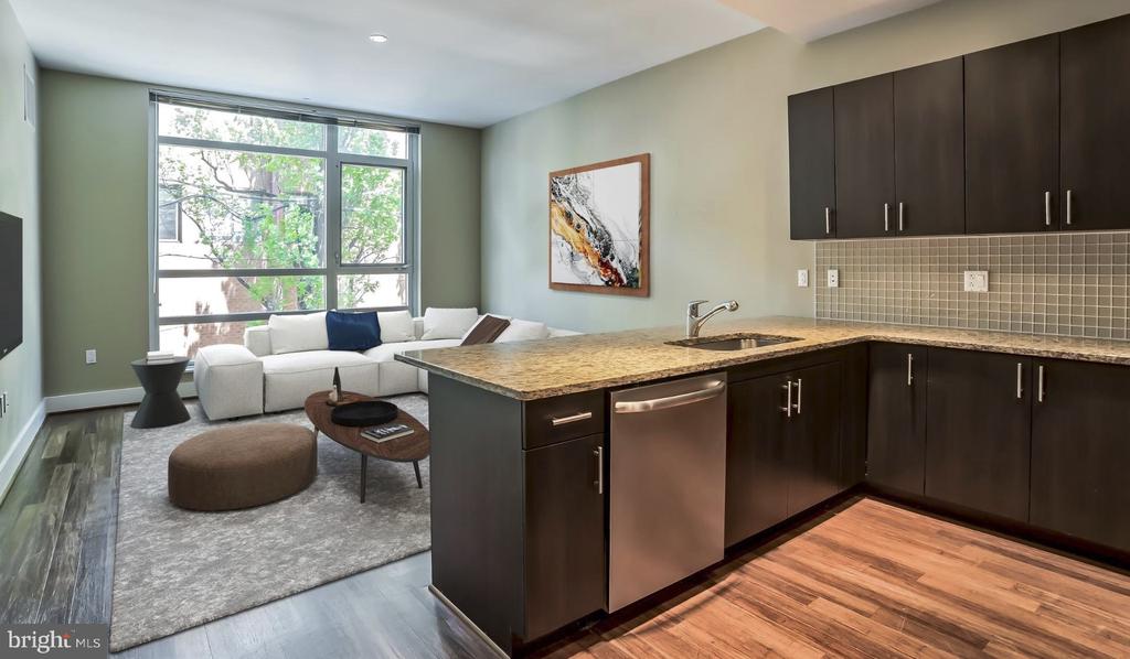 521 S BROAD STREET Unit: 709