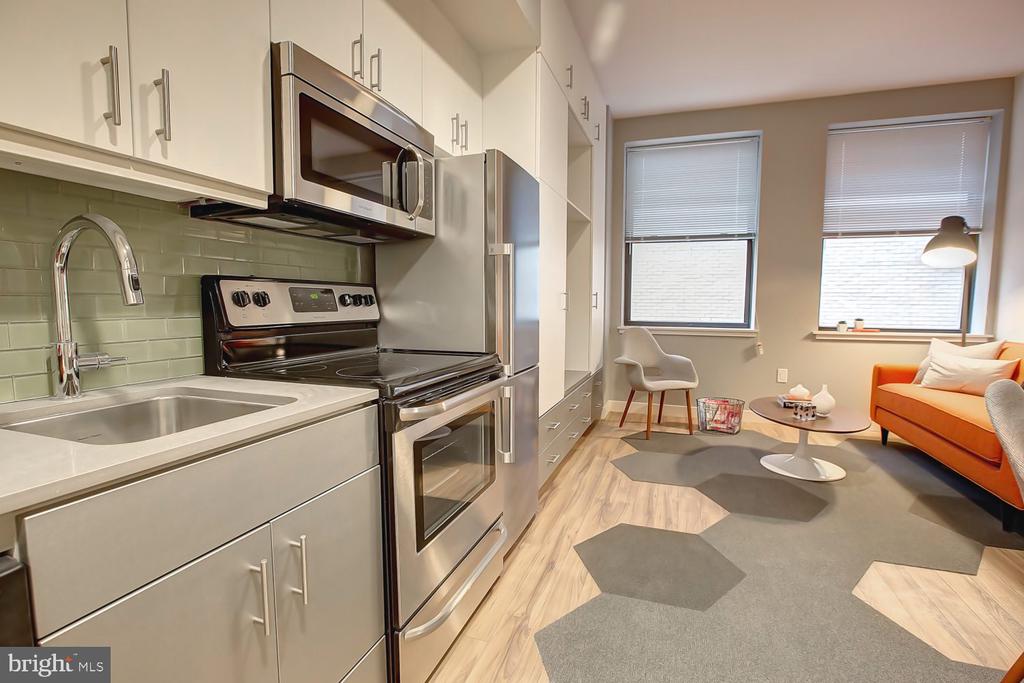 42 S 15TH STREET Unit: 0504