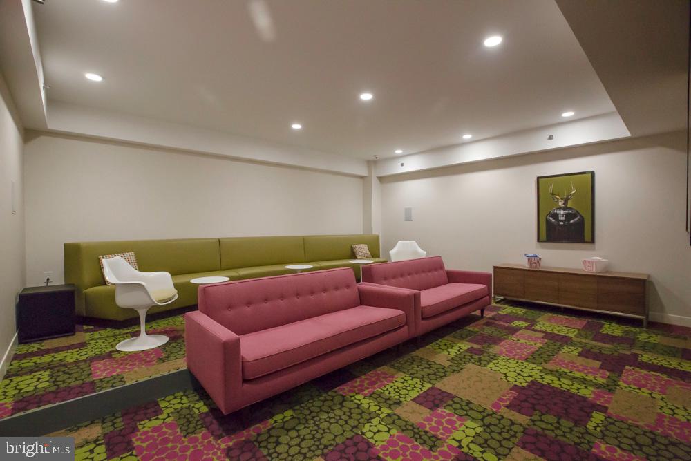 42 S 15TH STREET Unit: 0504