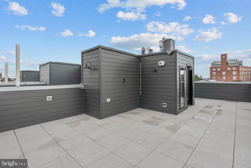 1100 WEBSTER STREET Unit: 5
