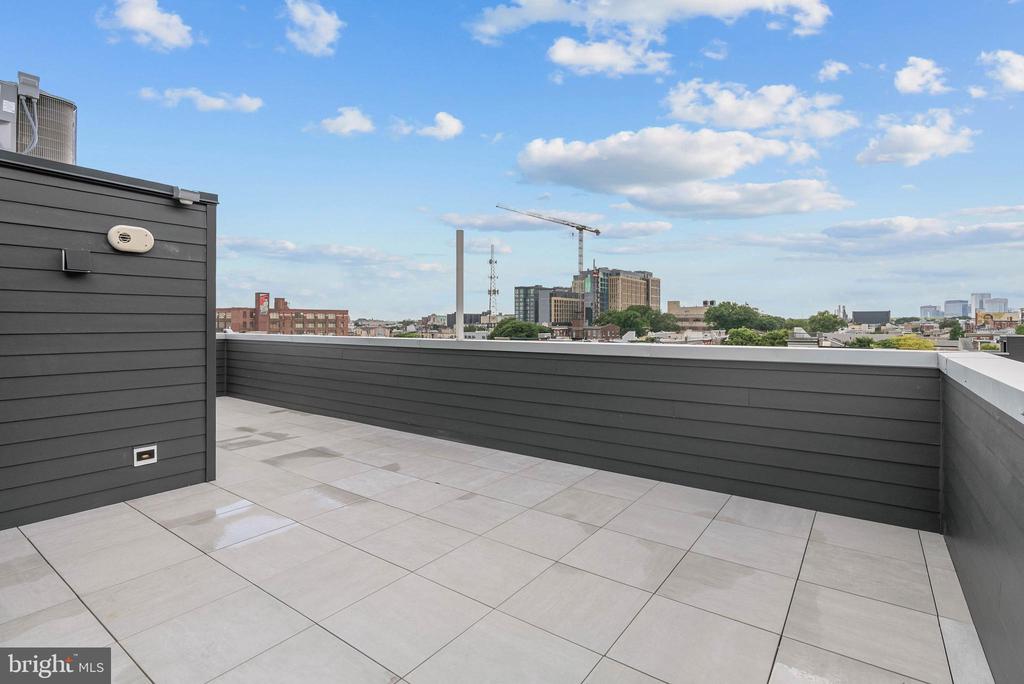 1100 WEBSTER STREET Unit: 5