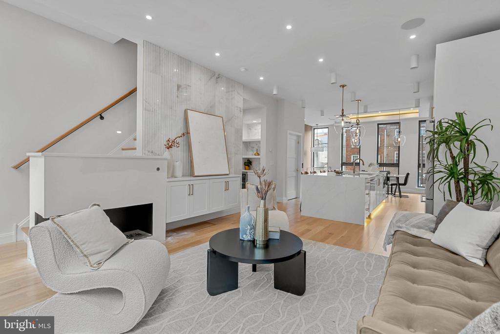 1100 WEBSTER STREET Unit: 5