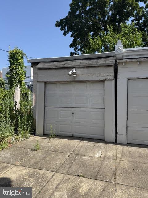 6217 CHRISTIAN STREET