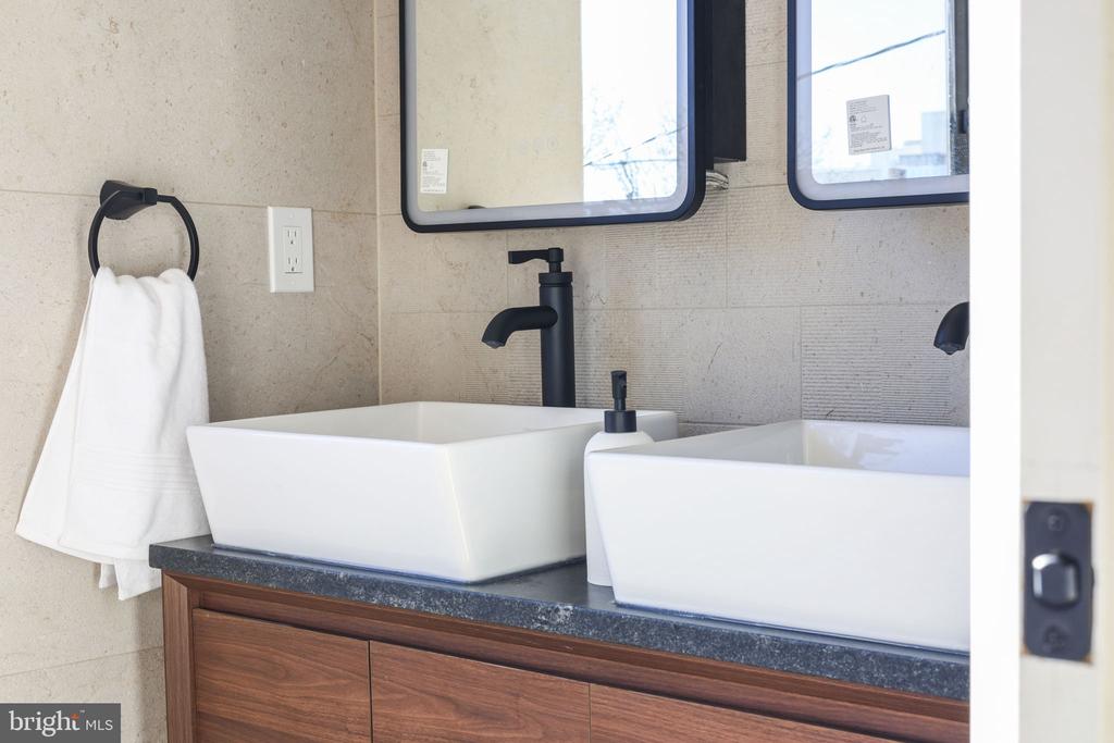 514 S 20TH STREET Unit: A