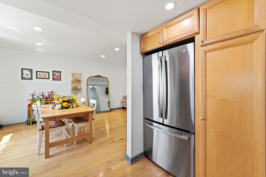830 LOMBARD STREET Unit: A