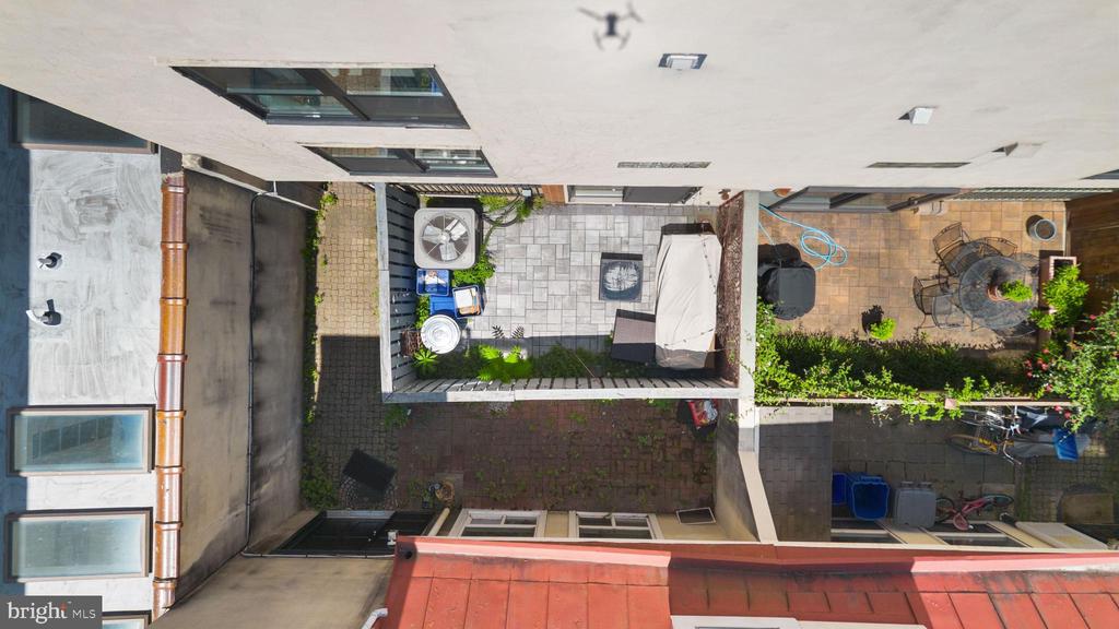 830 LOMBARD STREET Unit: A