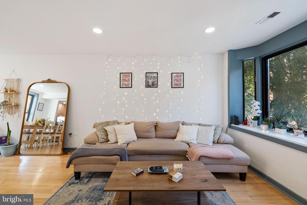 830 LOMBARD STREET Unit: A