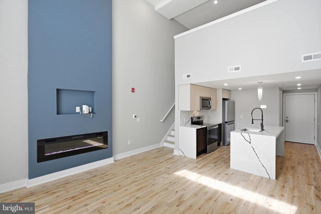1000 W GIRARD AVENUE Unit: 419