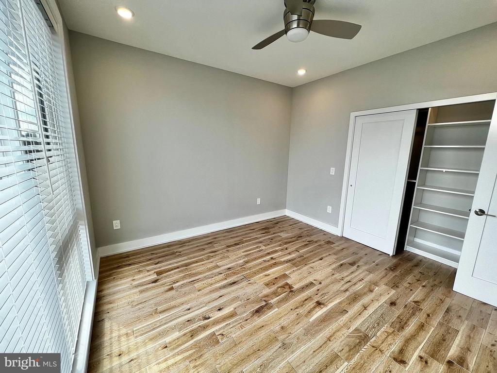 1000 W GIRARD AVENUE Unit: 419