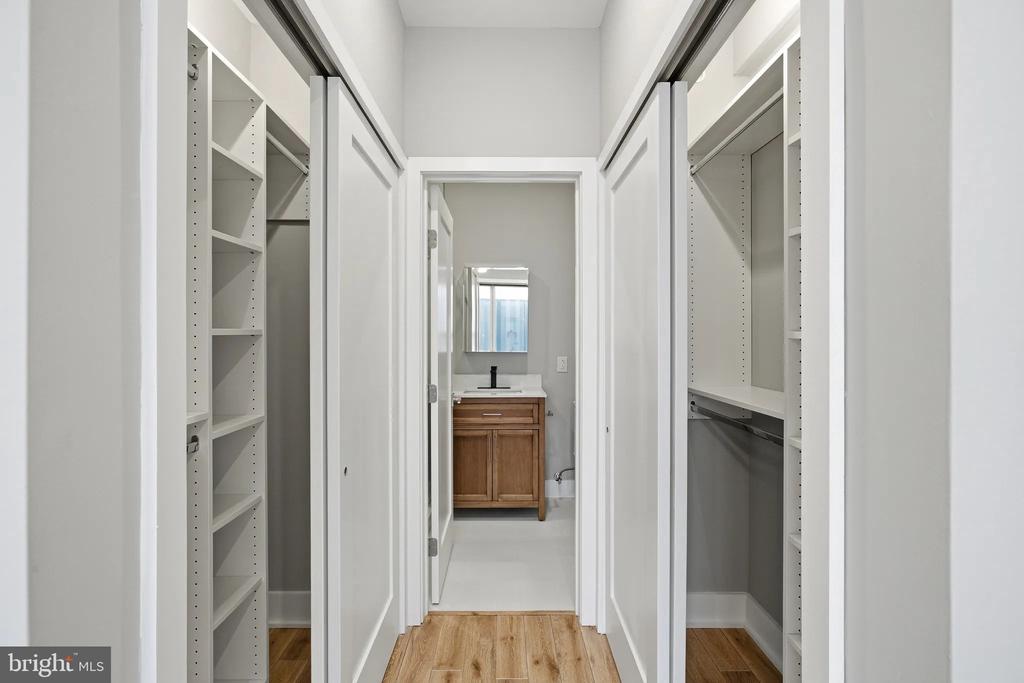 1000 W GIRARD AVENUE Unit: 419